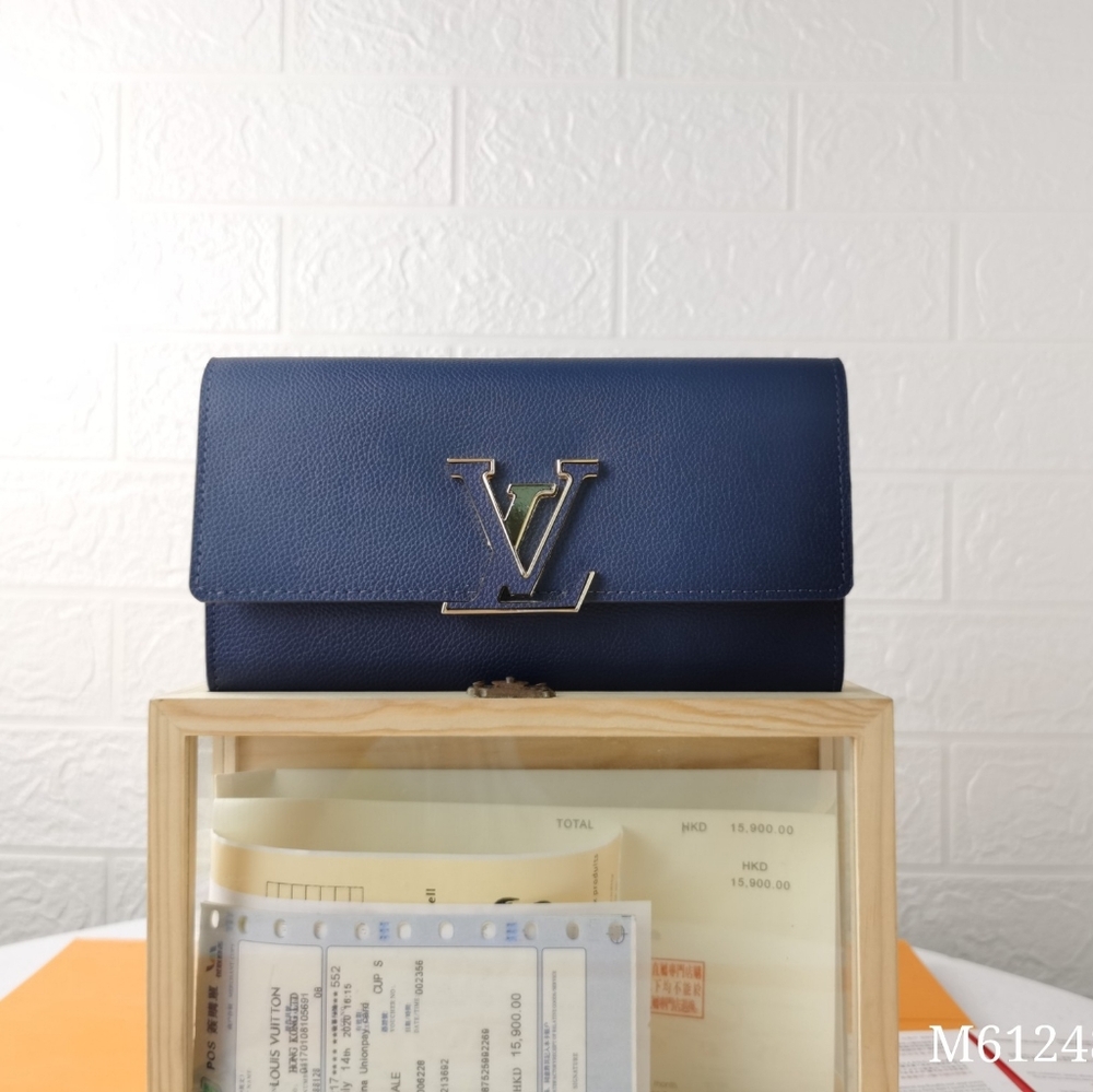 Louis Vuitton Capucines Wallet Taurillon Leather